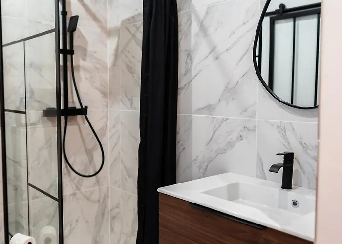 Design Et Colore Au Coeur De דירה סומור